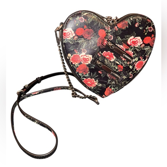 Rebecca Minkoff Handbags - Rebecca Minkoff Black Floral Heart Crossbody NWOTl